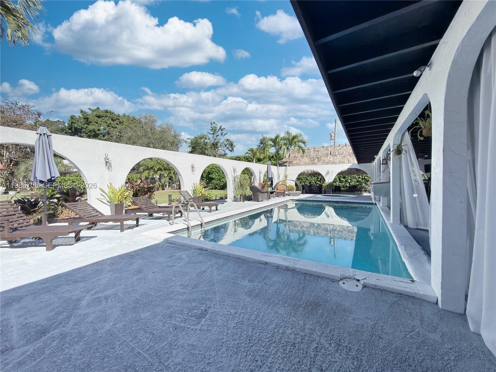 7925 SW 124th St, Pinecrest FL 33156 — 48