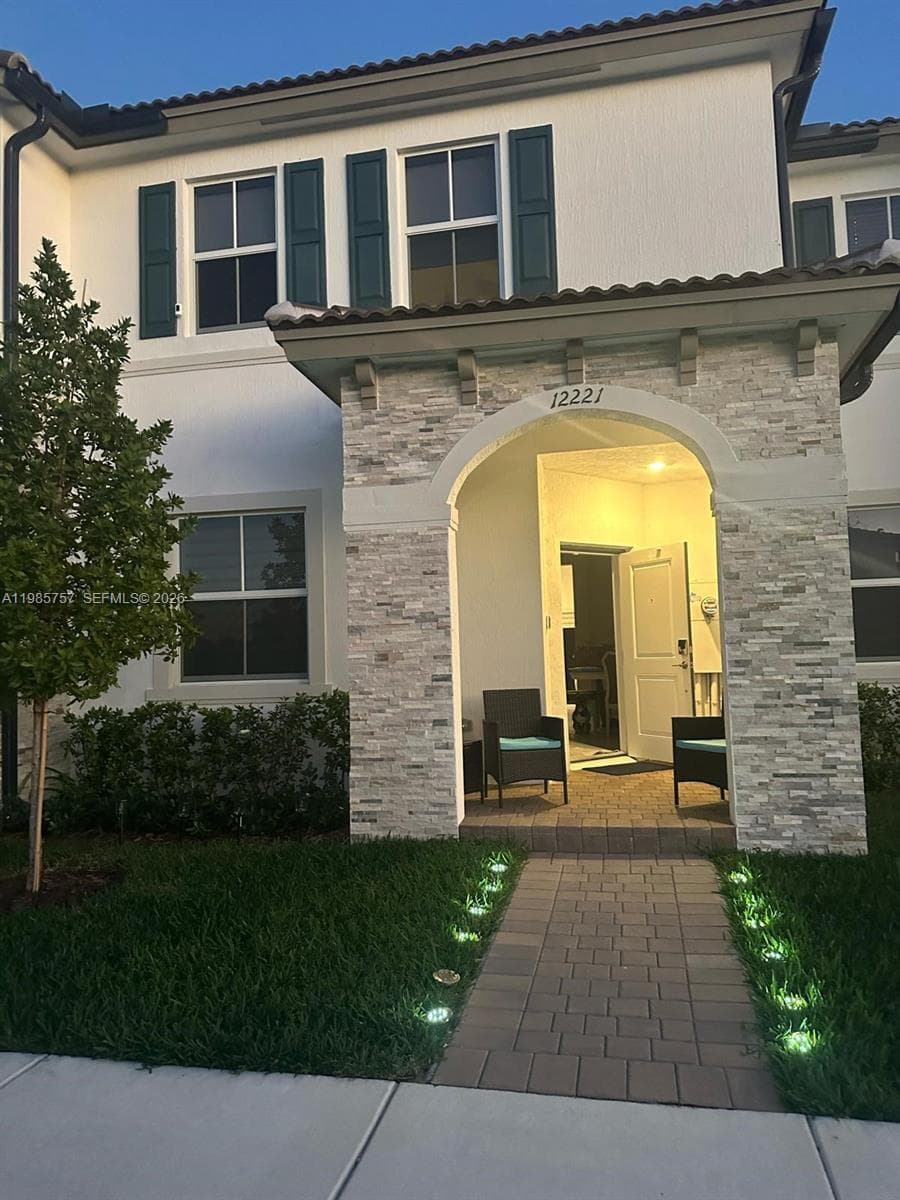 12221 NW 23rd Pl, Miami FL 33167 — 1