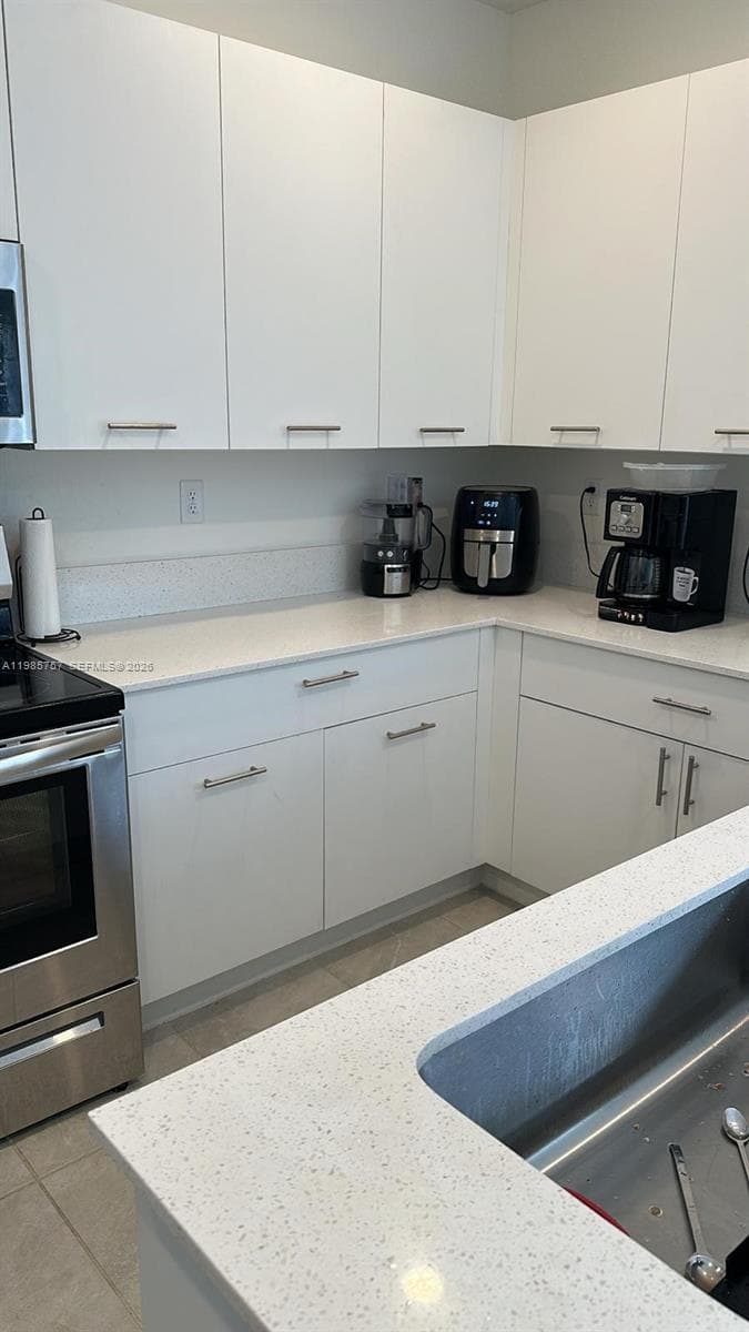 12221 NW 23rd Pl, Miami FL 33167 — 8
