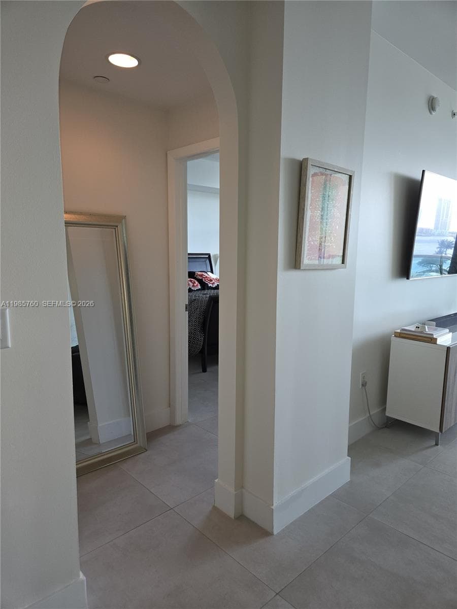 3340 NE 190th St # 606, Aventura FL 33180 — 23