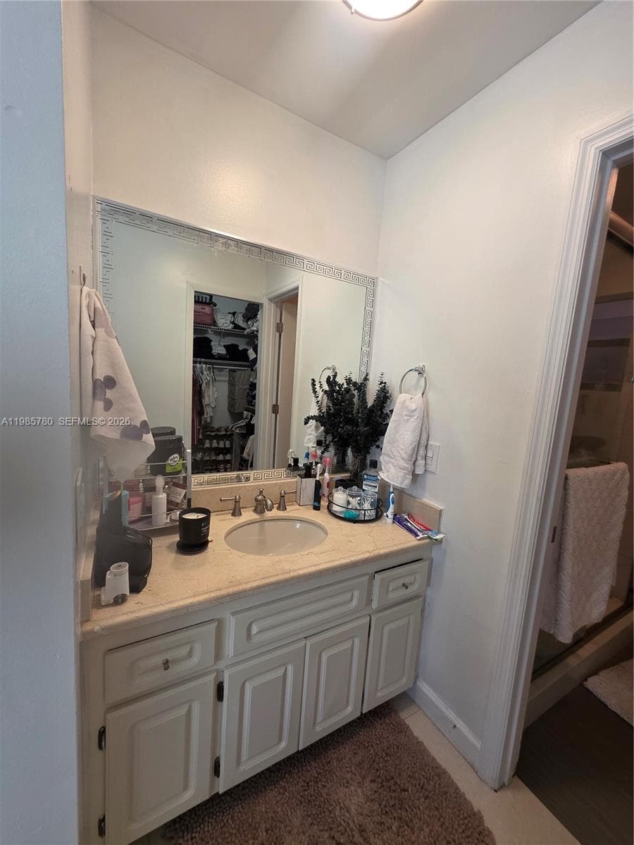710 SW 99th Ct Cir, Miami FL 33174 — 36