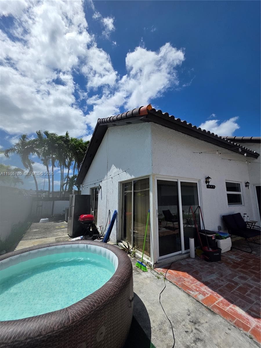 710 SW 99th Ct Cir, Miami FL 33174 — 51