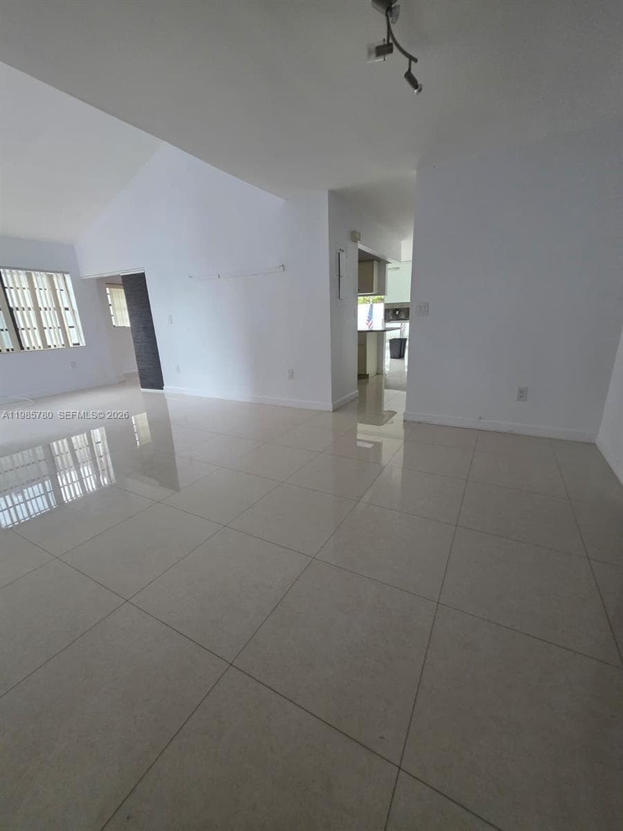 710 SW 99th Ct Cir, Miami FL 33174 — 31