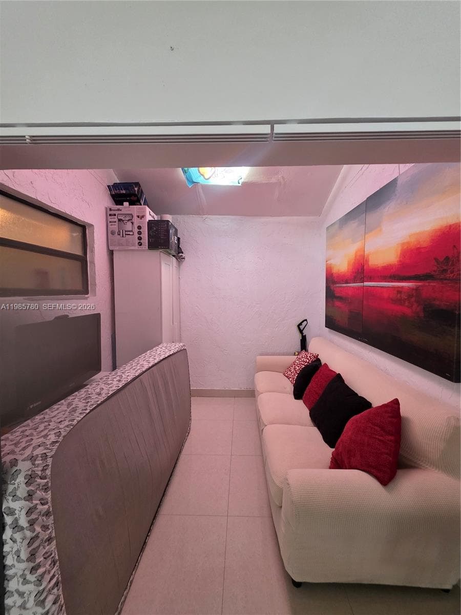 710 SW 99th Ct Cir, Miami FL 33174 — 60