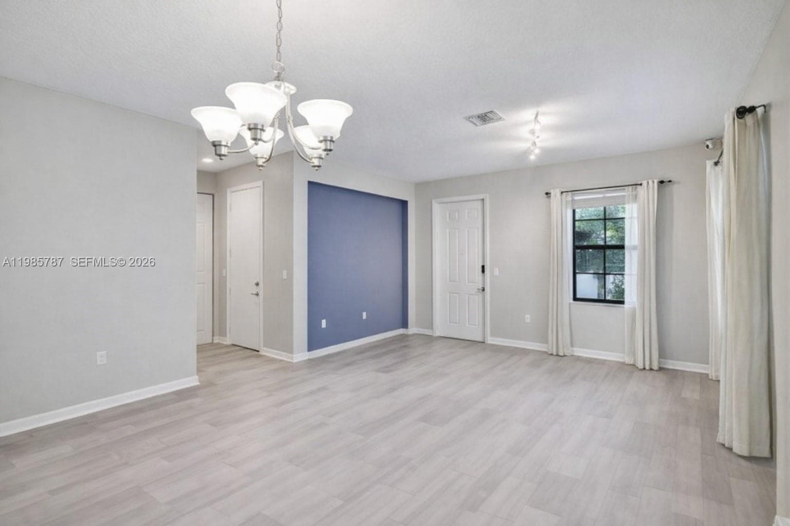 760 NE 193rd Ter, Miami FL 33179 — 43