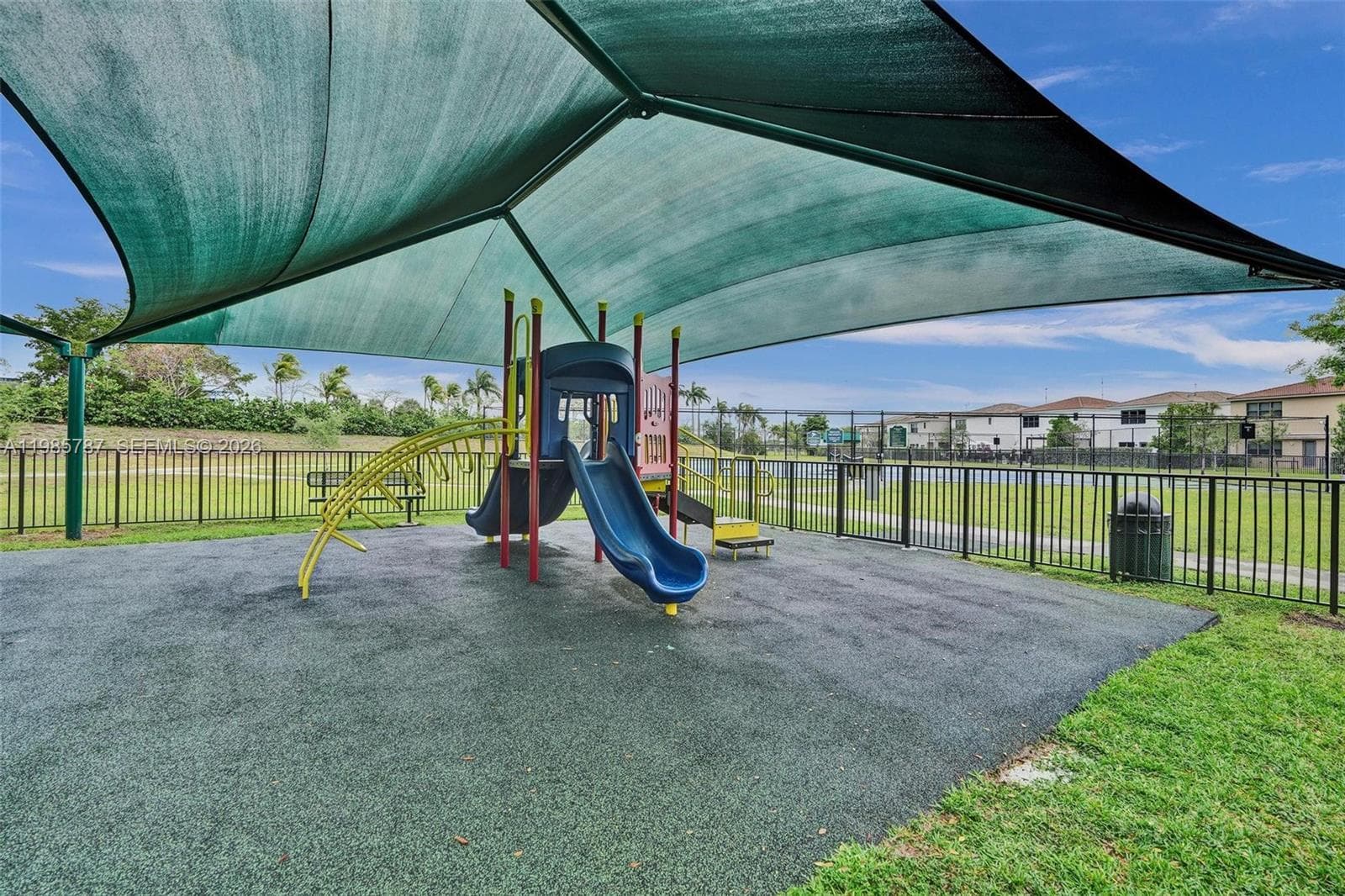 760 NE 193rd Ter, Miami FL 33179 — 34