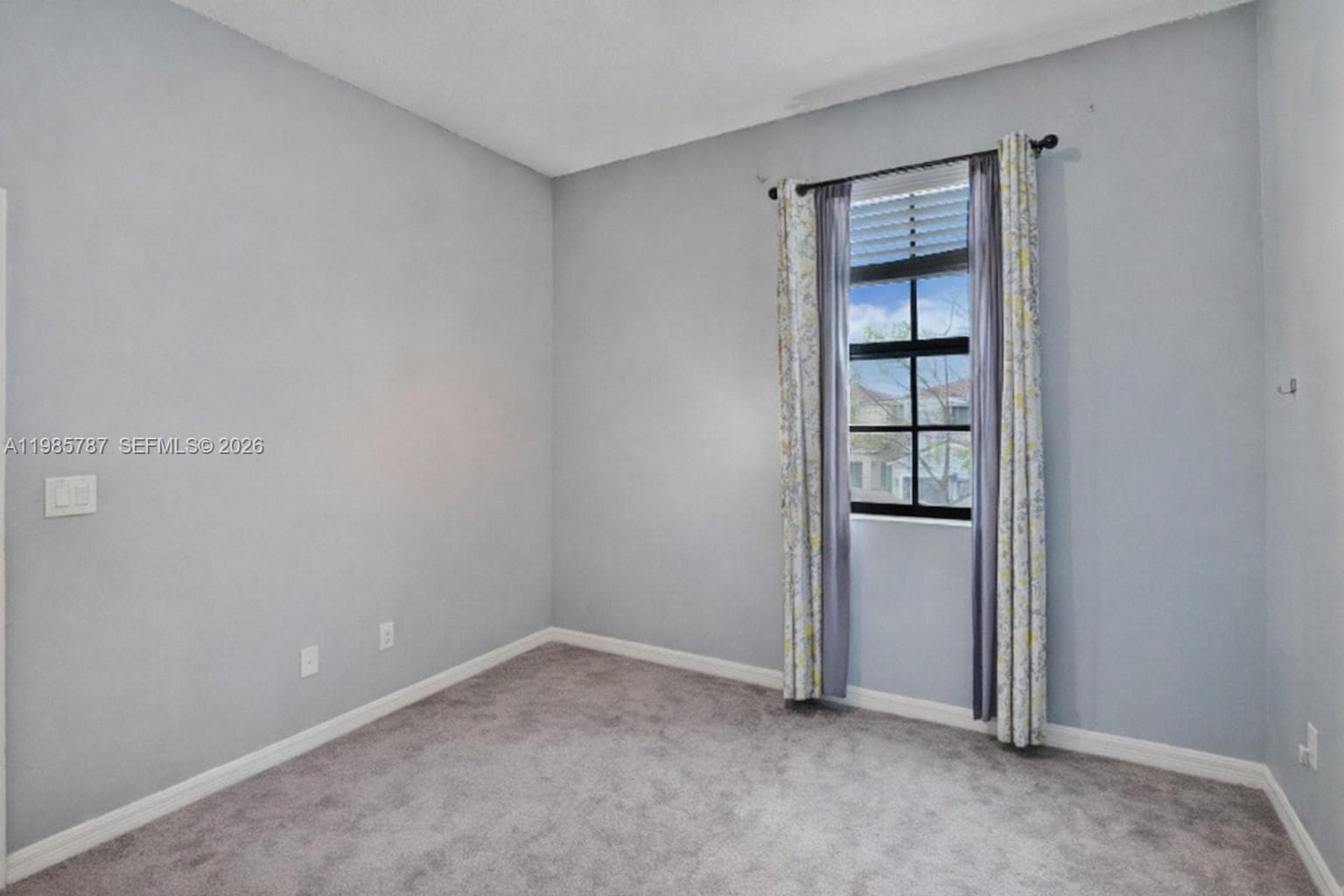 760 NE 193rd Ter, Miami FL 33179 — 50