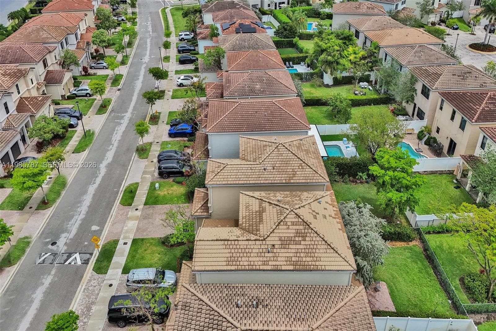 760 NE 193rd Ter, Miami FL 33179 — 37