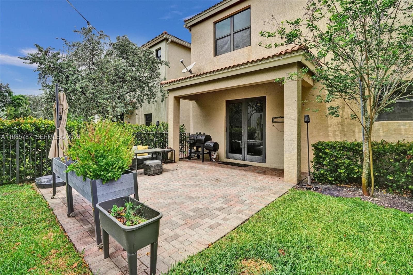 760 NE 193rd Ter, Miami FL 33179 — 21