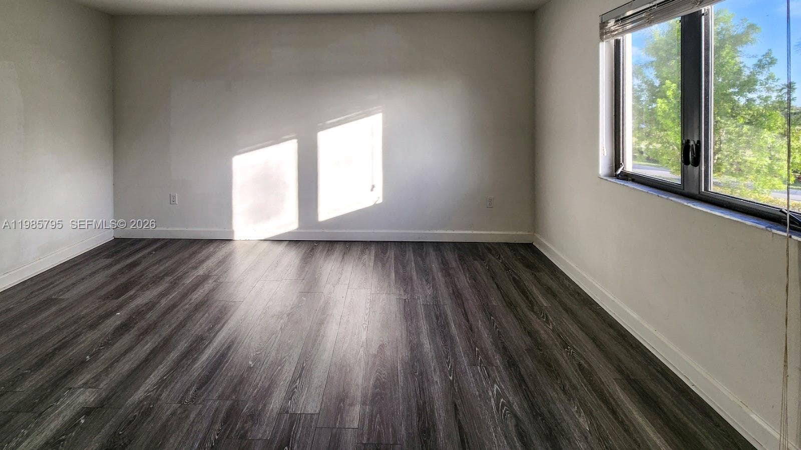470 NE 194th Ter # 470, Miami FL 33179 — 17