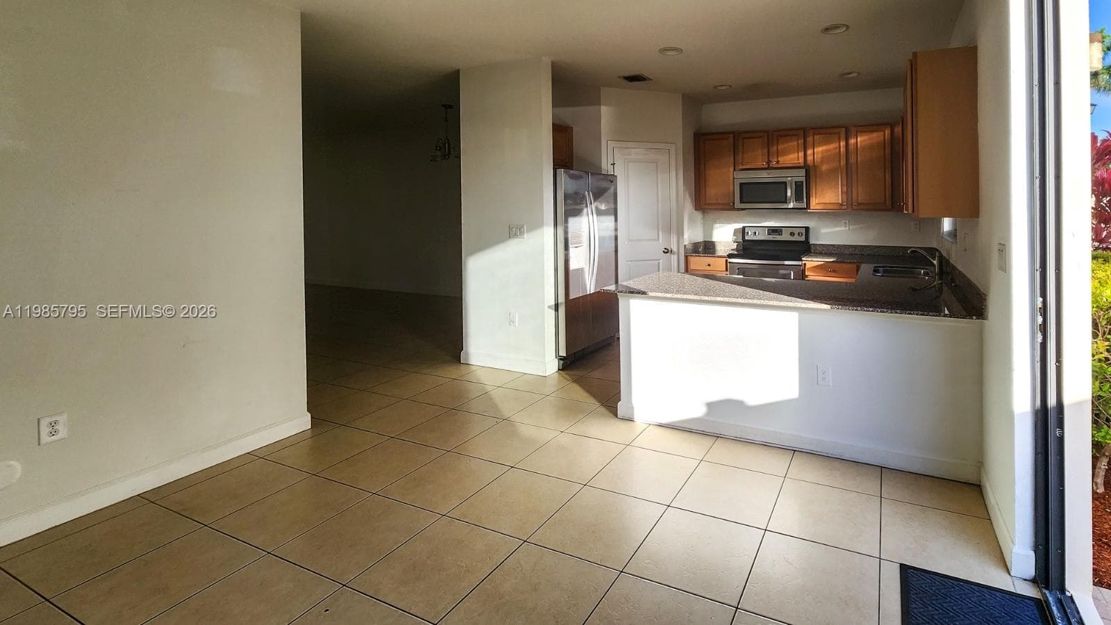 470 NE 194th Ter # 470, Miami FL 33179 — 3