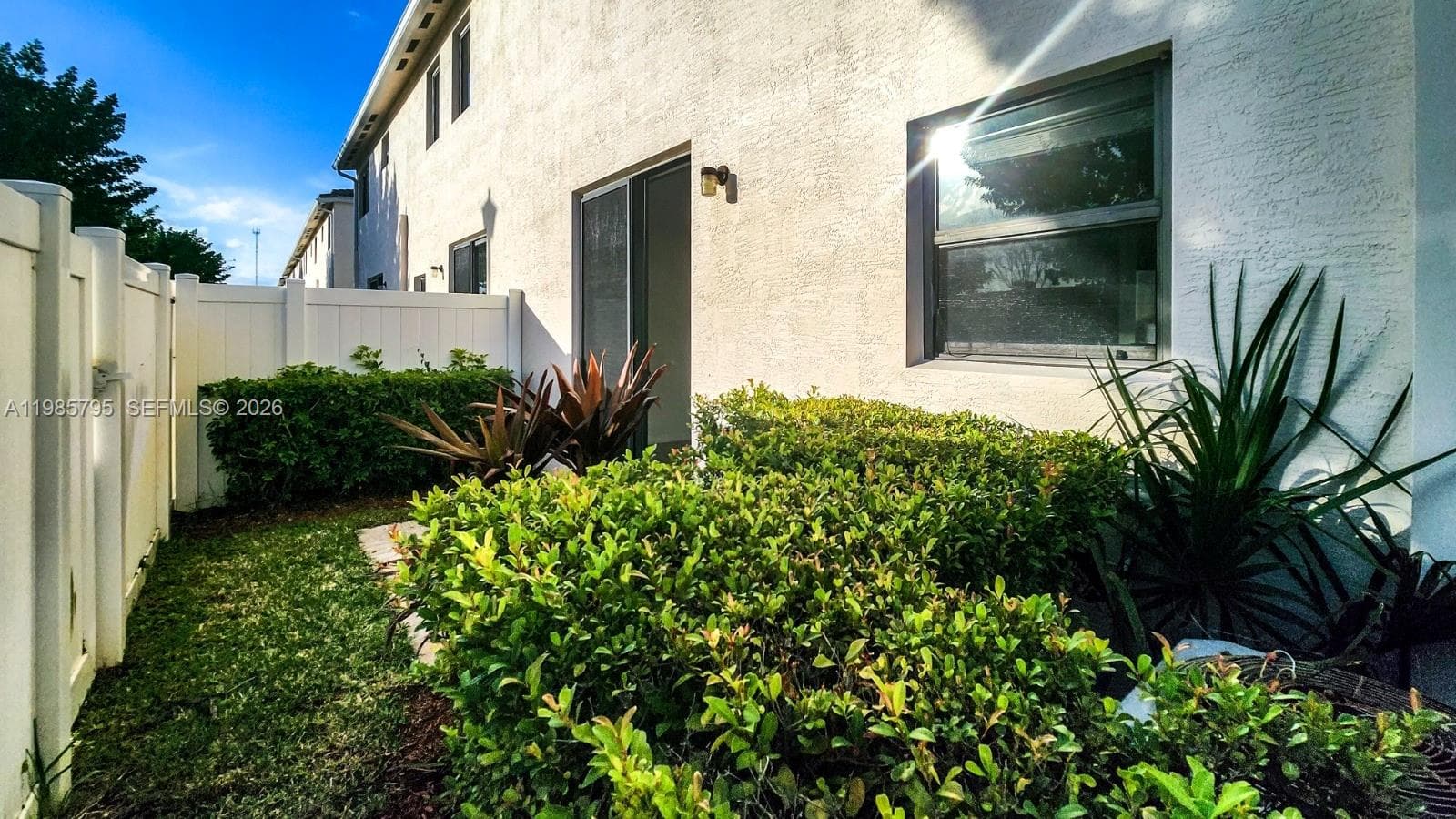 470 NE 194th Ter # 470, Miami FL 33179 — 11