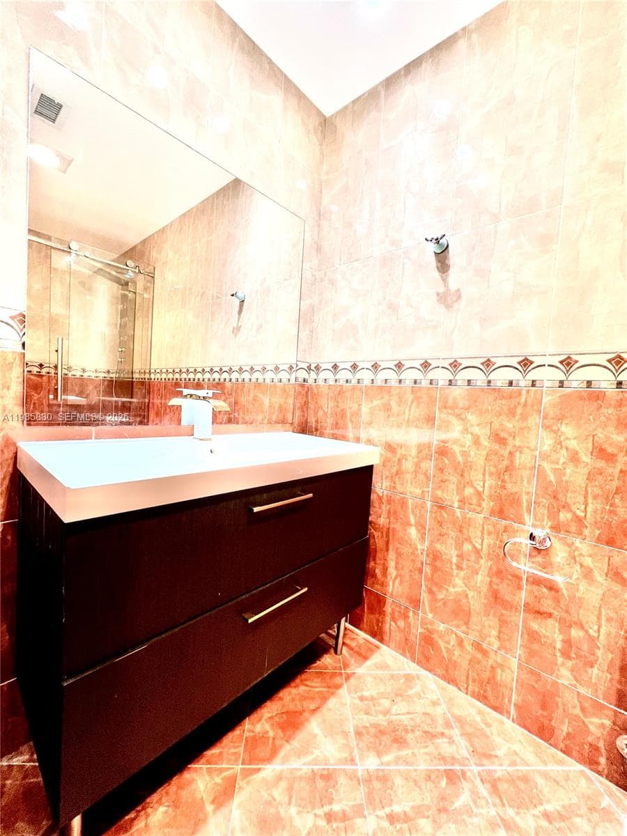 245 Poinciana Island Dr # 505, Sunny Isles Beach FL 33160 — 17