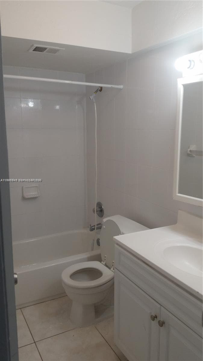 11840 NE 19th Dr # 27, North Miami FL 33181 — 13