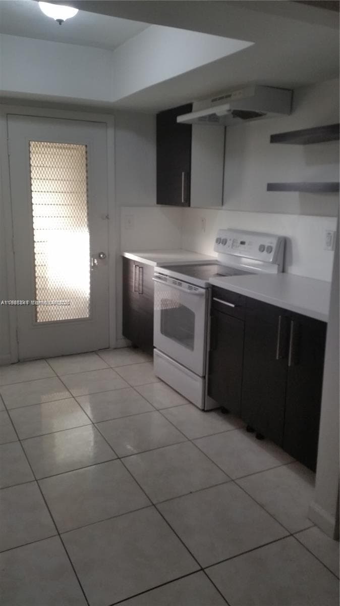 11840 NE 19th Dr # 27, North Miami FL 33181 — 3