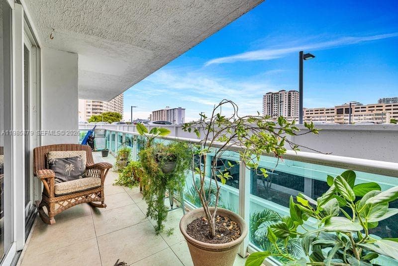 100 Bayview Dr # 228, Sunny Isles Beach FL 33160 — 17