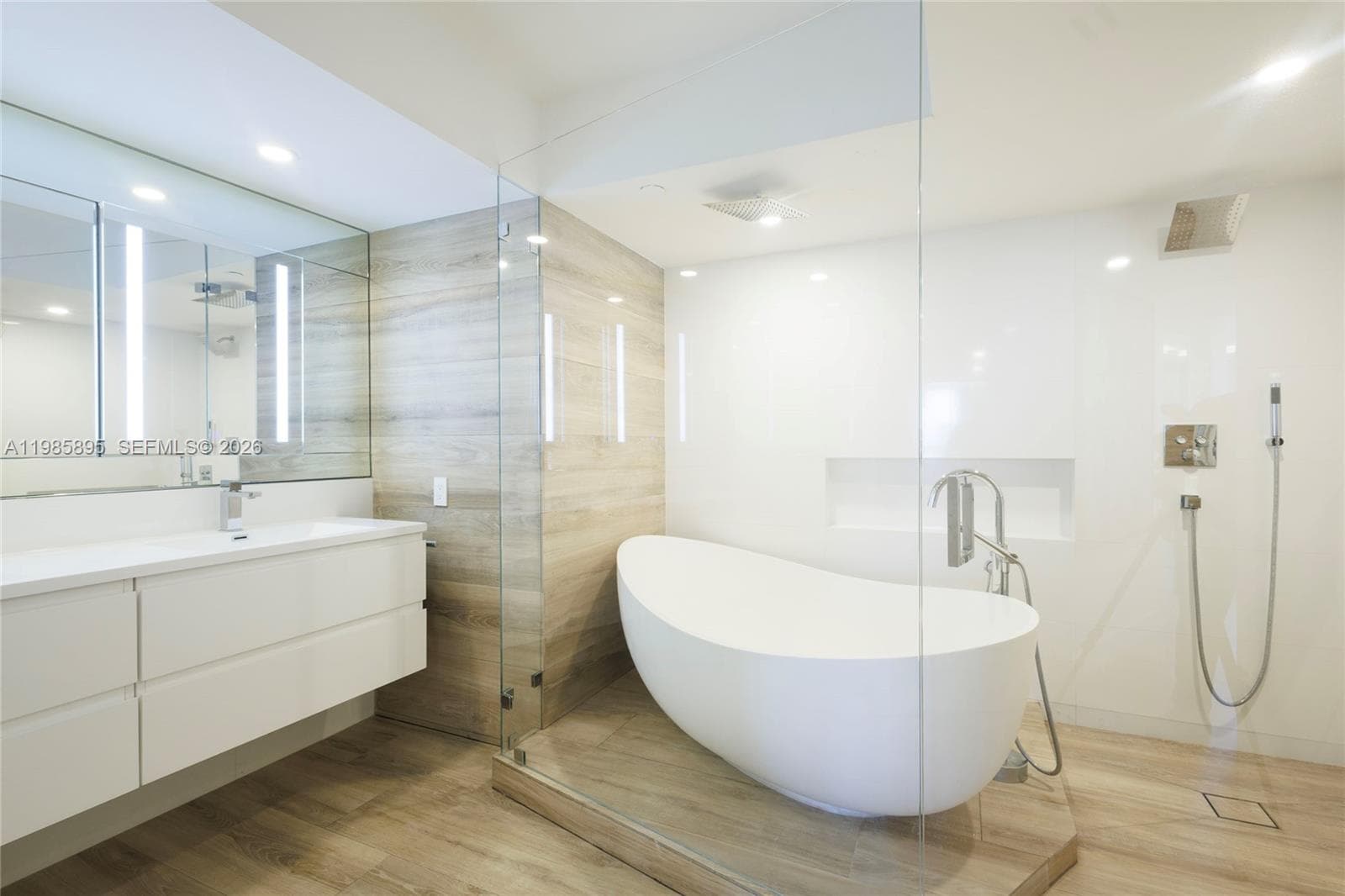 3640 Yacht Club Dr # 1701, Aventura FL 33180 — 15