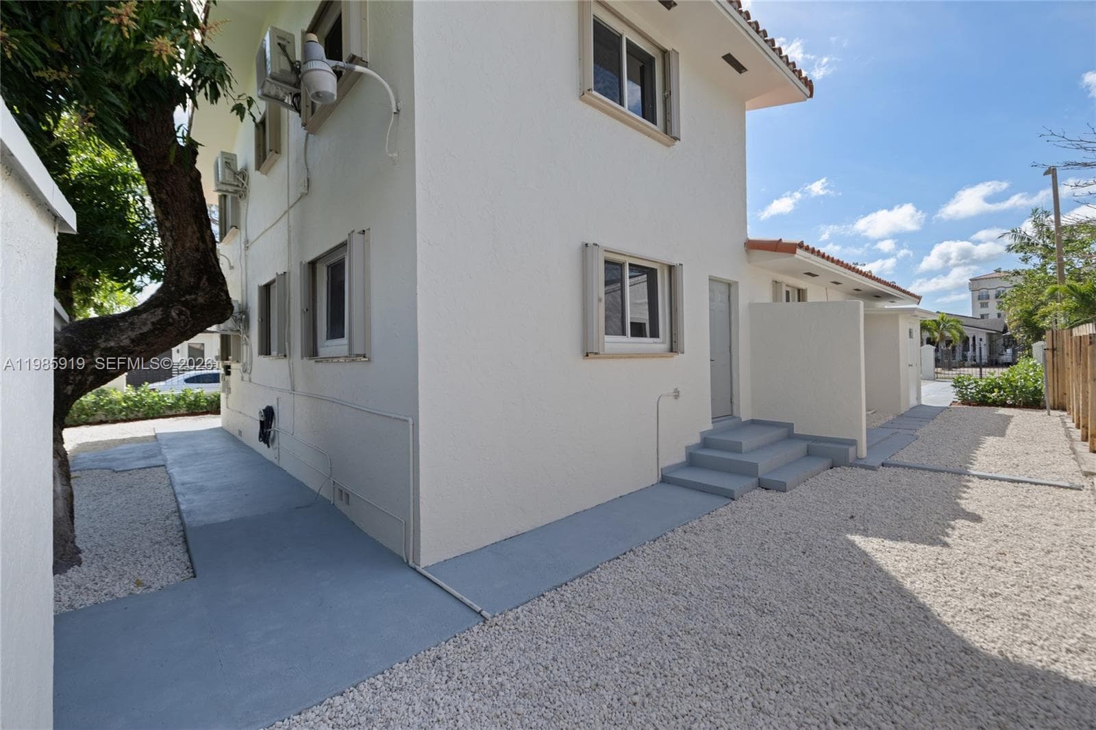 5251 SW 6th St, Miami FL 33134 — 28