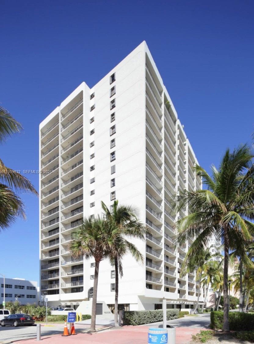 2625 Collins Ave # 320, Miami Beach FL 33140 — 10