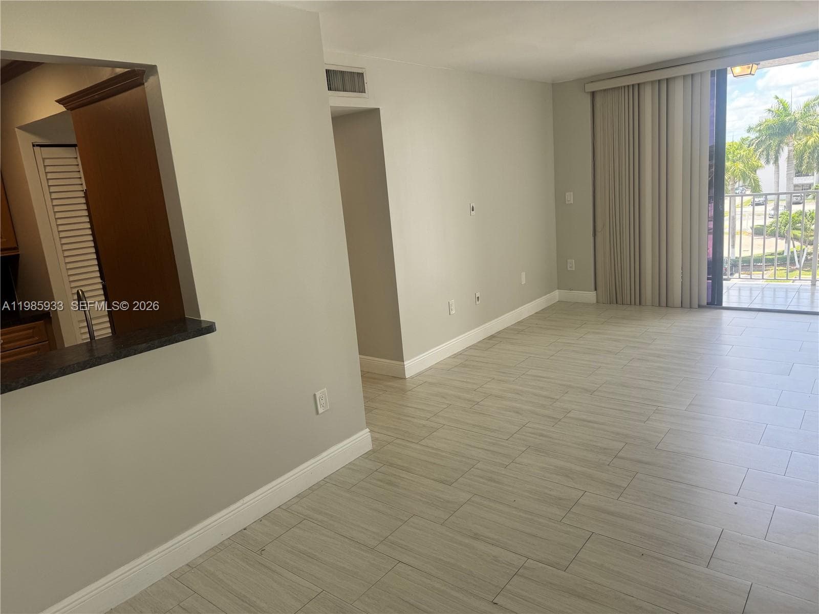8075 NW 7th St # 403, Miami FL 33126 — 17
