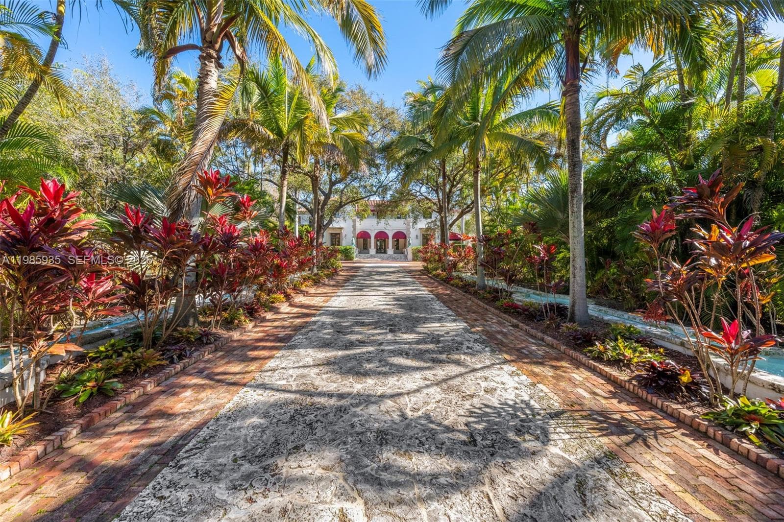 9401 Journeys End Rd, Coral Gables FL 33156 — 3