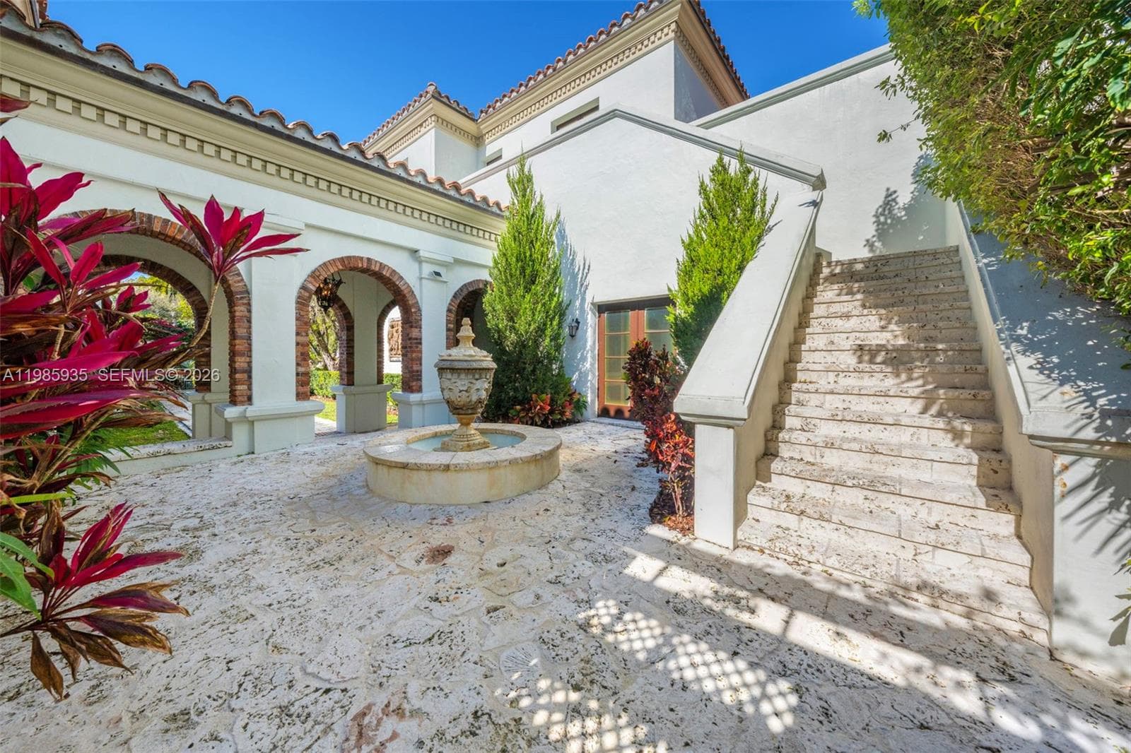 9401 Journeys End Rd, Coral Gables FL 33156 — 48
