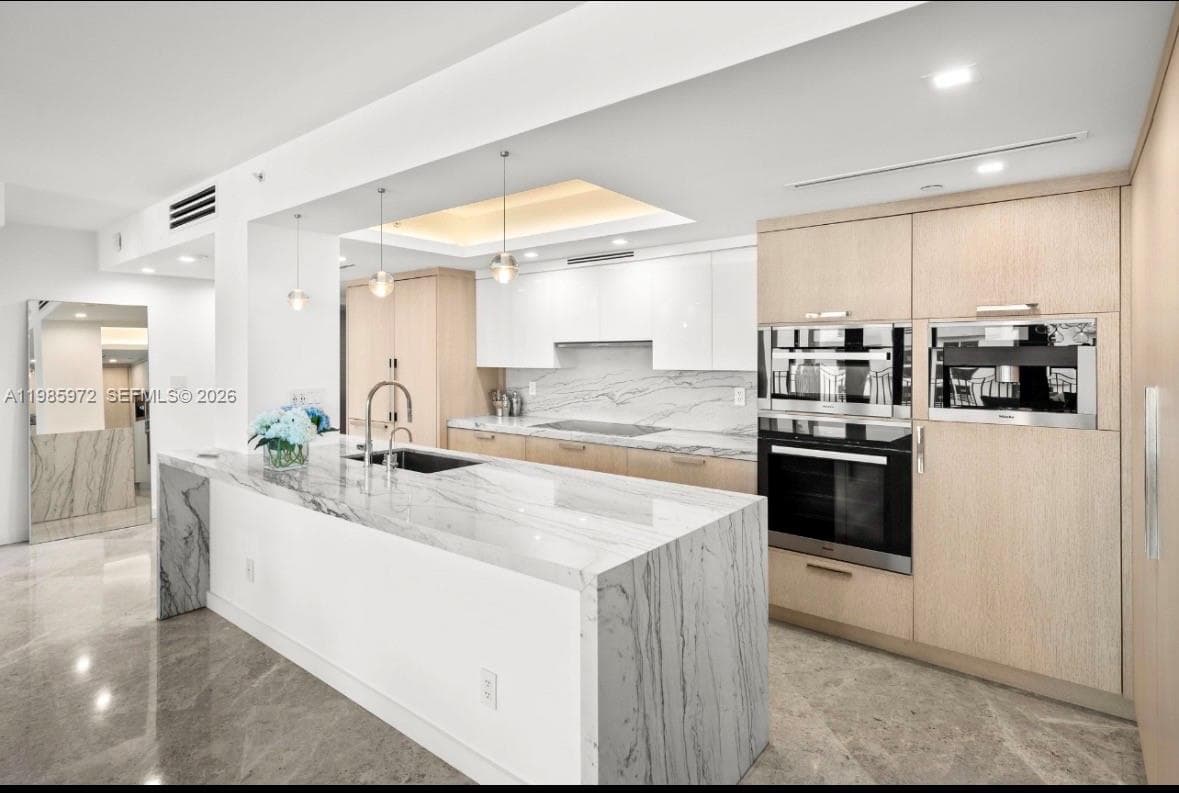 1500 Ocean Dr # 5, Miami Beach FL 33139 — 7