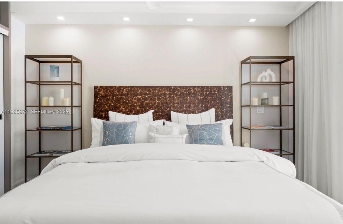 1500 Ocean Dr # 5, Miami Beach FL 33139 — 11