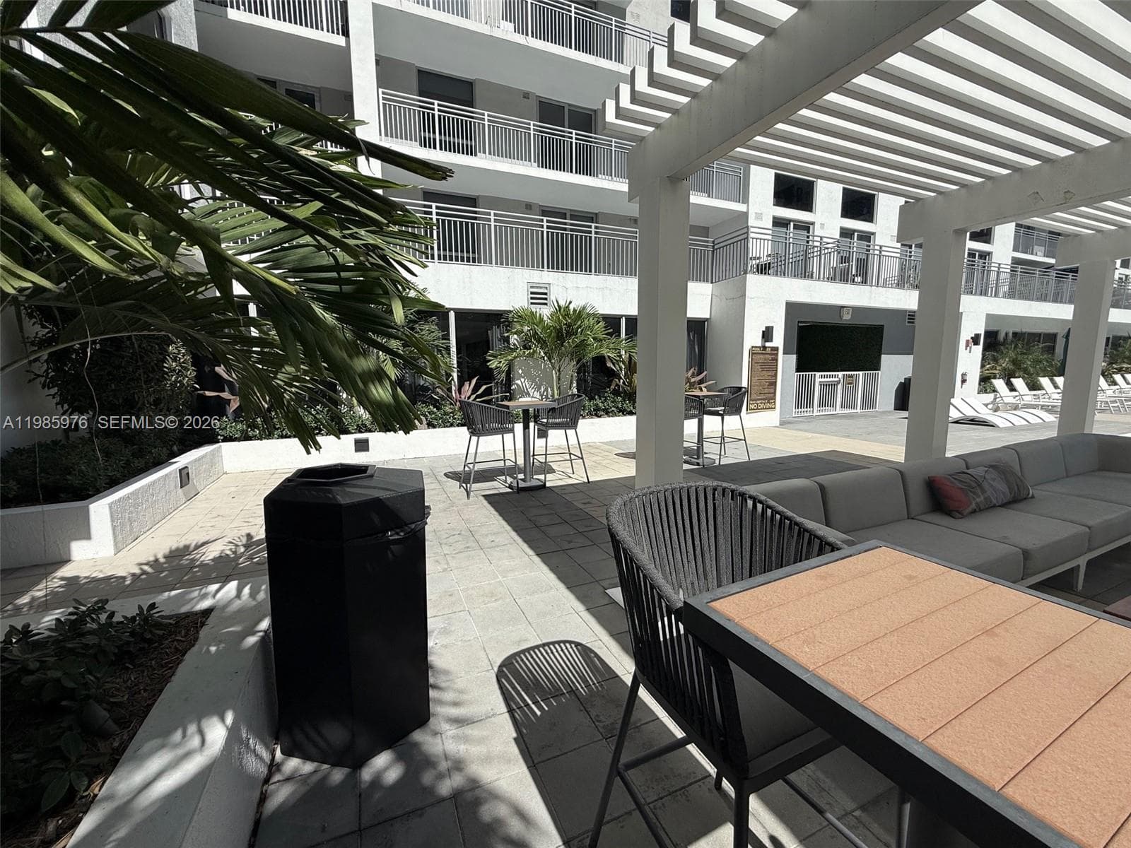 218 NW 8th St, Miami FL 33136 — 21