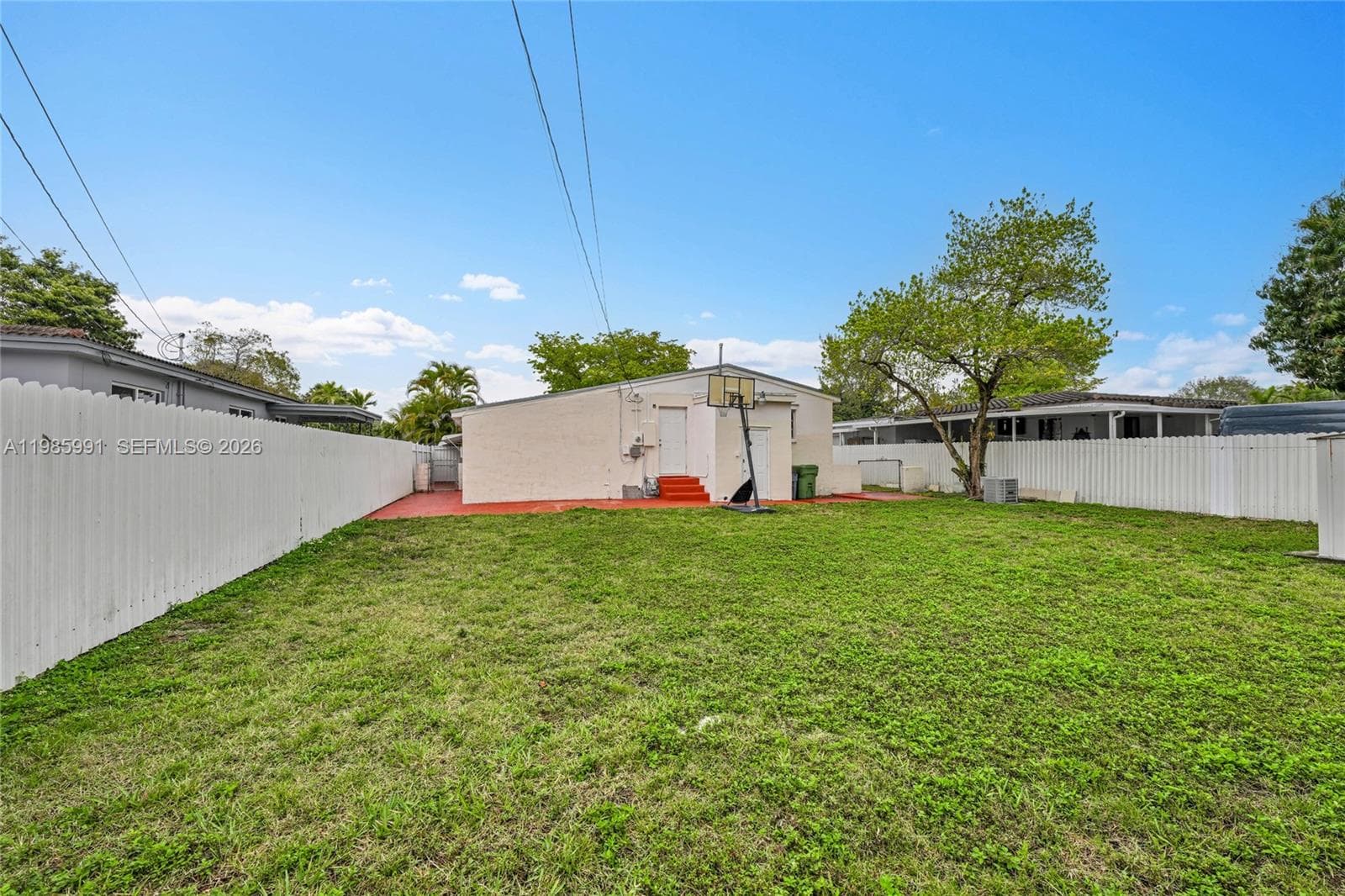 210 E 59th St, Hialeah FL 33013 — 17