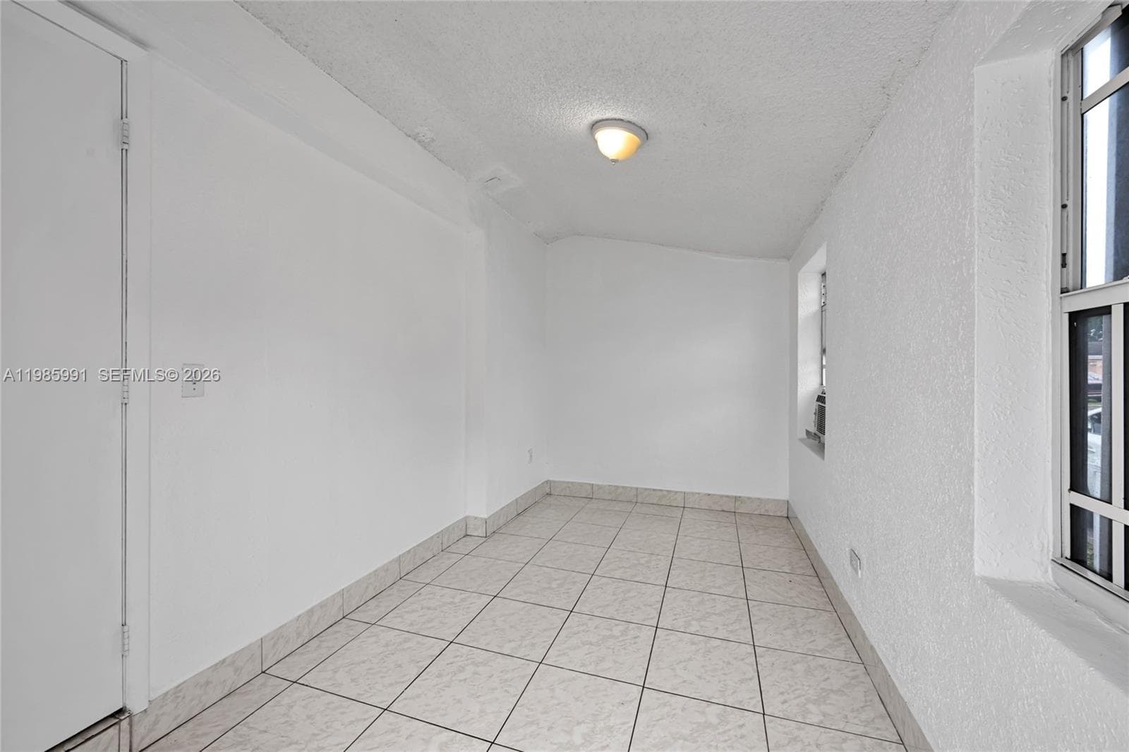 210 E 59th St, Hialeah FL 33013 — 14