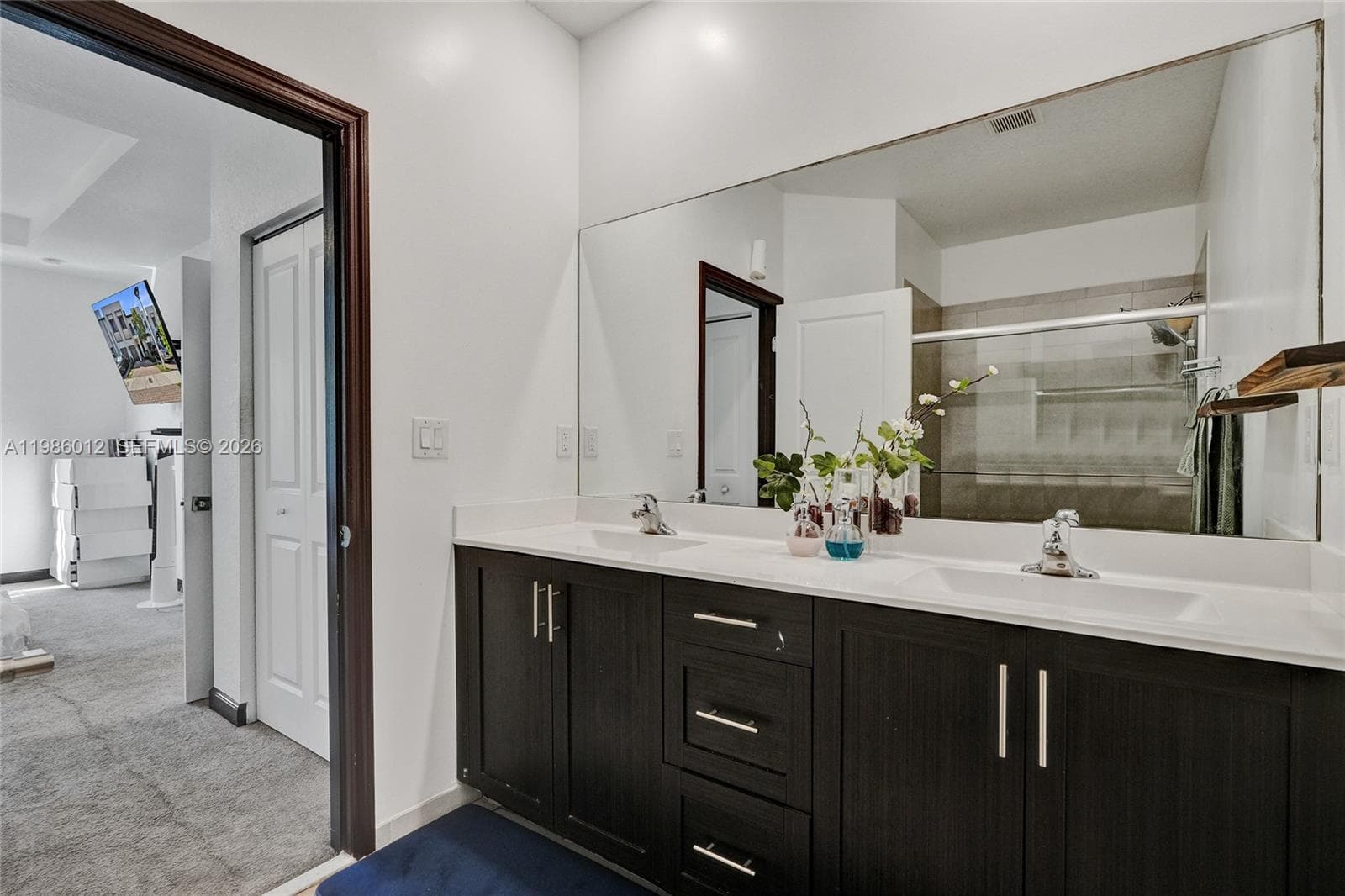 408 NE 212th Ter, Miami FL 33179 — 44