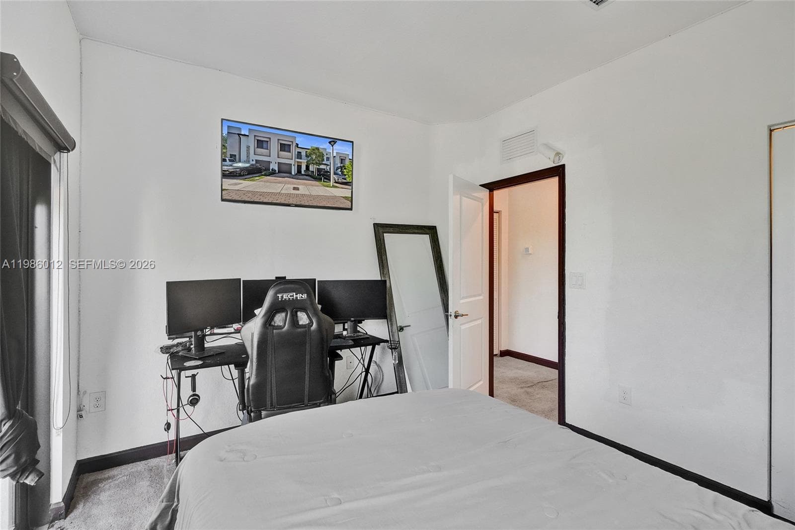 408 NE 212th Ter, Miami FL 33179 — 35