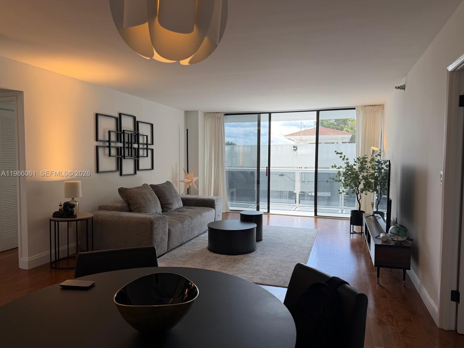 20505 E Country Club Dr # 236, Aventura FL 33180 — 2