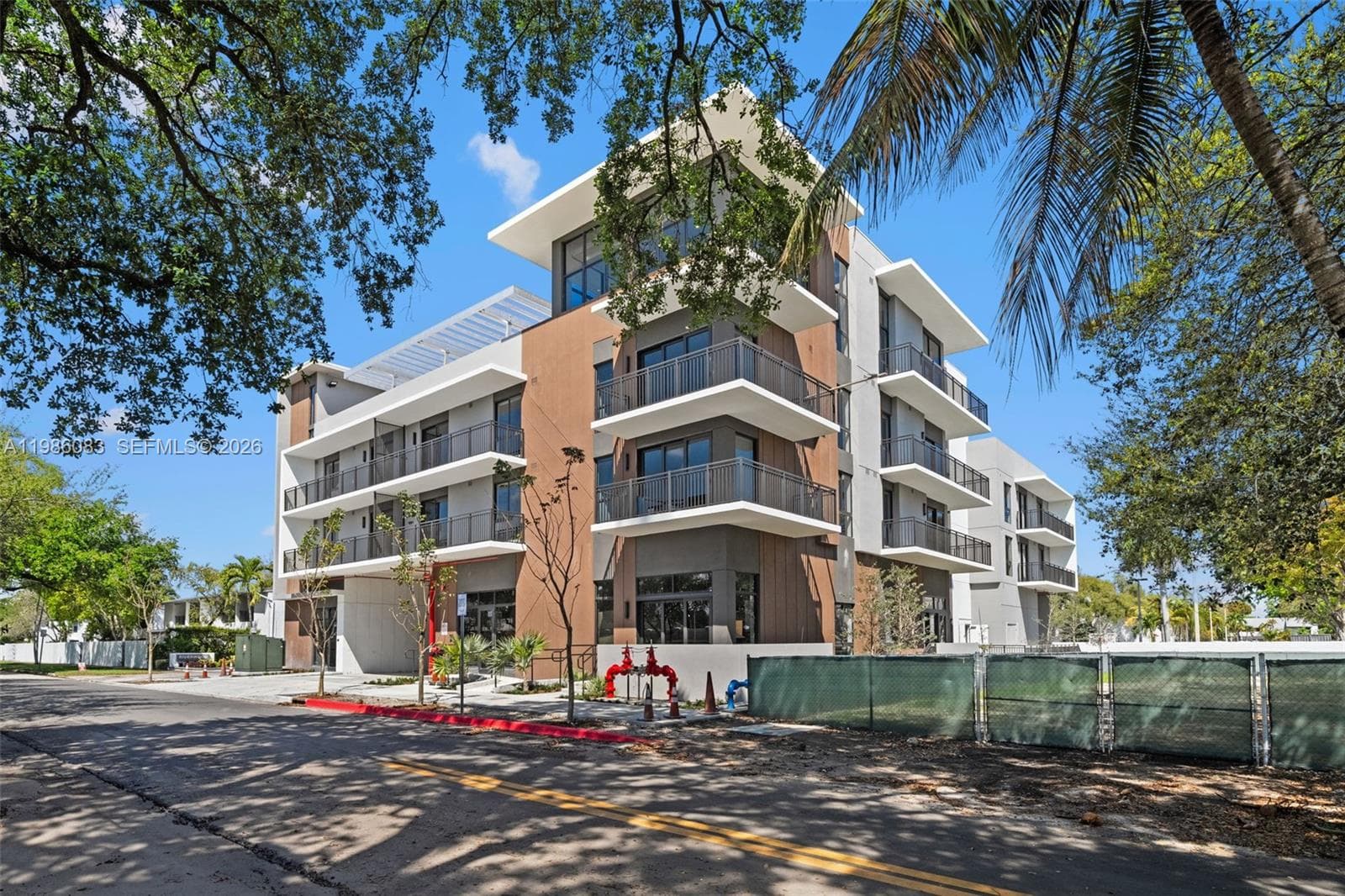 2479 NE 192nd St # 208, Miami FL 33180 — 27