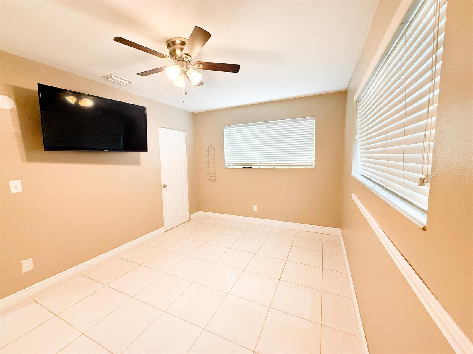 19731 NW 4th Avenue, Miami Gardens FL 33169 — 17