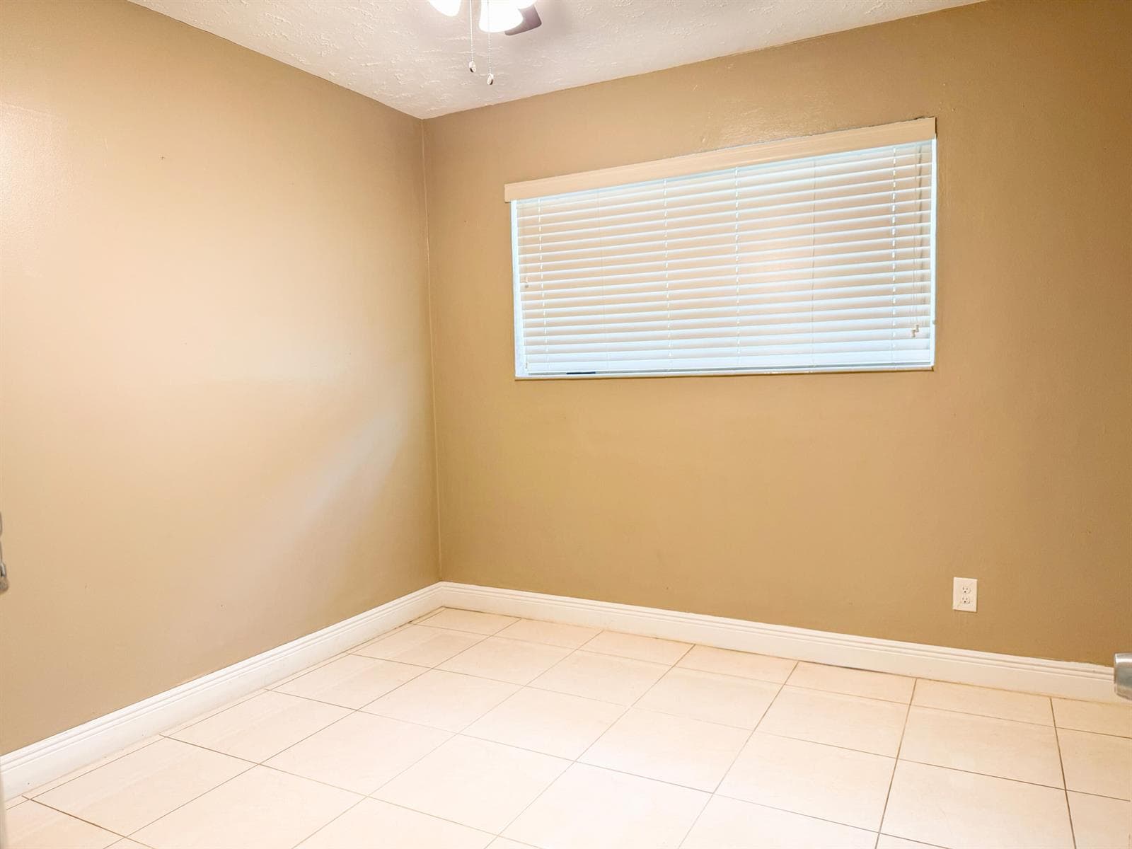 19731 NW 4th Avenue, Miami Gardens FL 33169 — 12