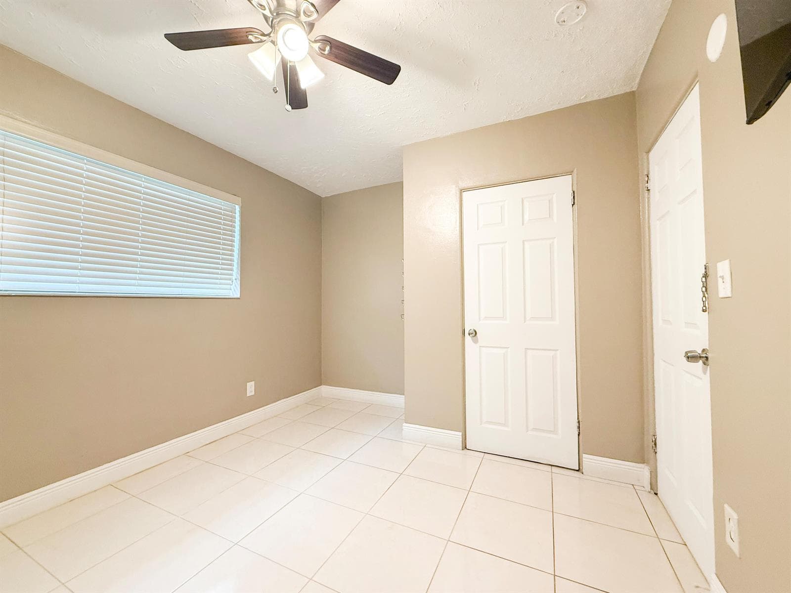 19731 NW 4th Avenue, Miami Gardens FL 33169 — 14