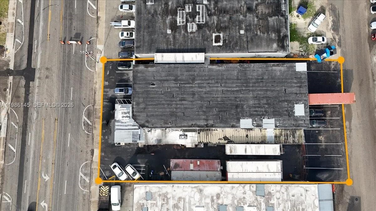 3595 NW 54th St, Hialeah FL 33142 — 5