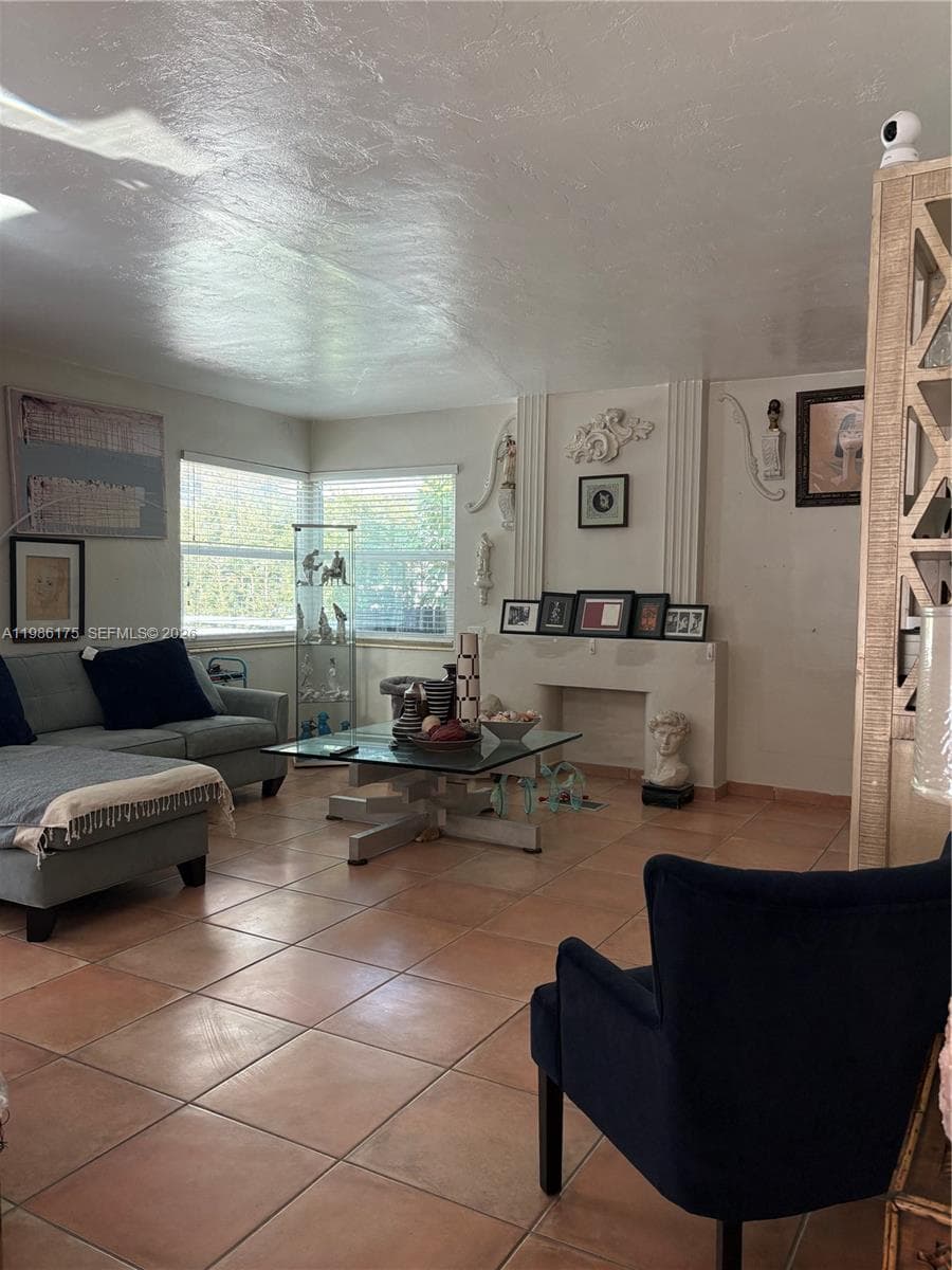 1758 SW 18th St, Miami FL 33145 — 6