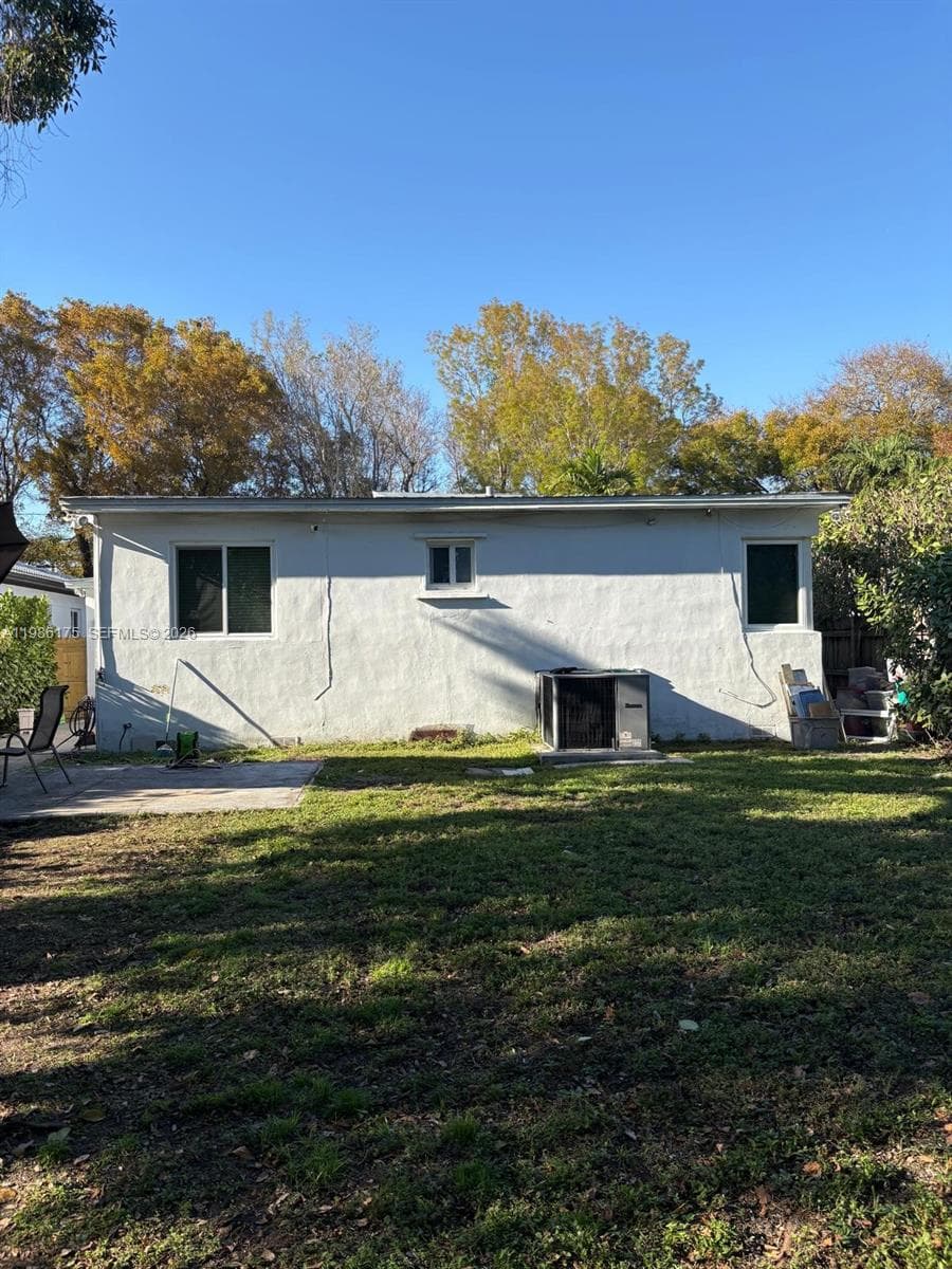 1758 SW 18th St, Miami FL 33145 — 13