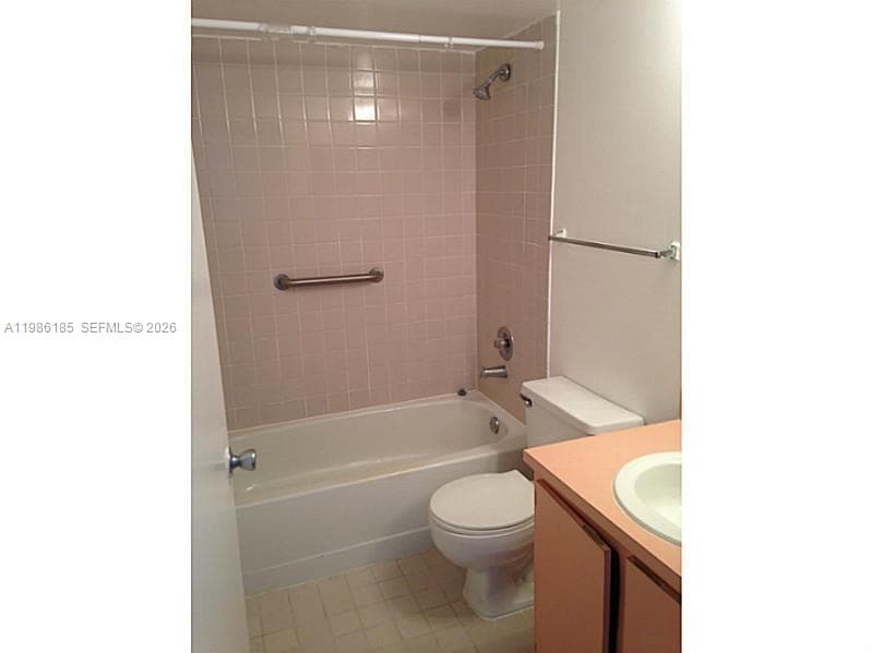 8260 SW 210th St # 319, Cutler Bay FL 33189 — 7