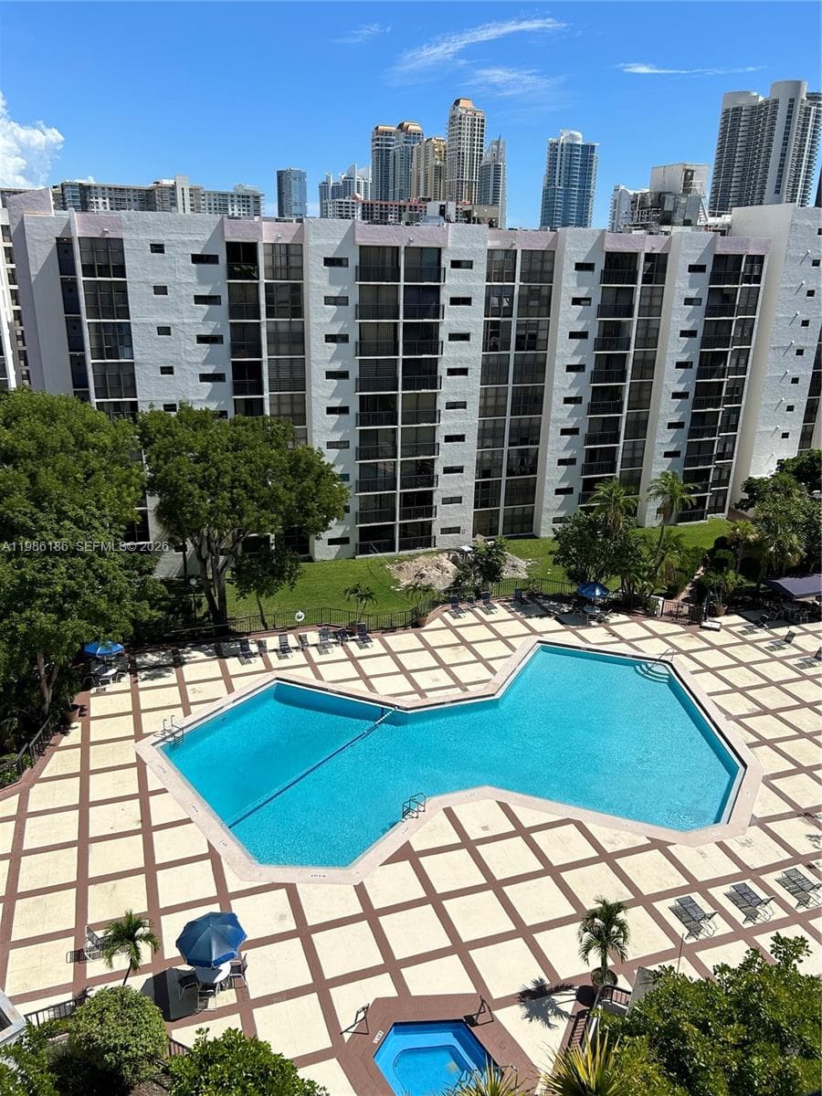 16919 N Bay Rd # 902, Sunny Isles Beach FL 33160 — 2