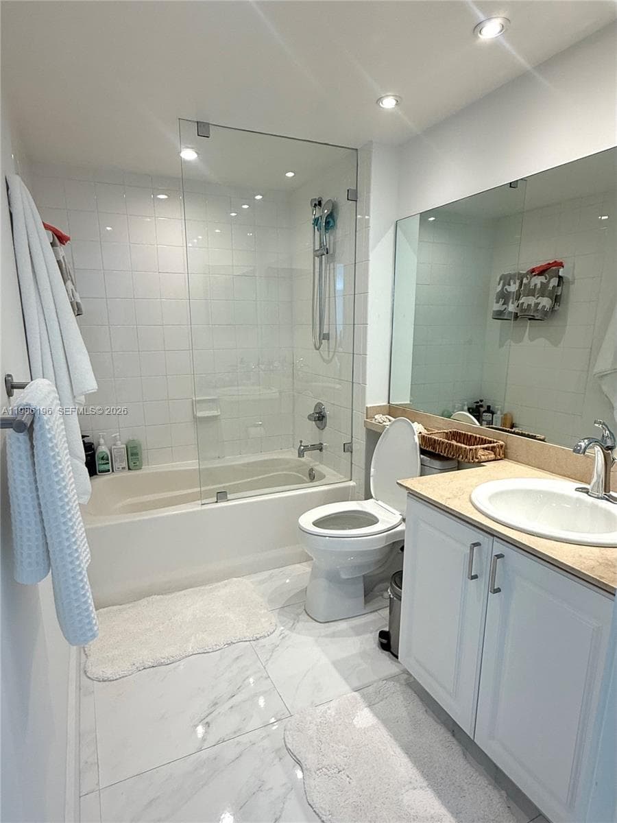90 Alton Rd # 1106, Miami Beach FL 33139 — 9