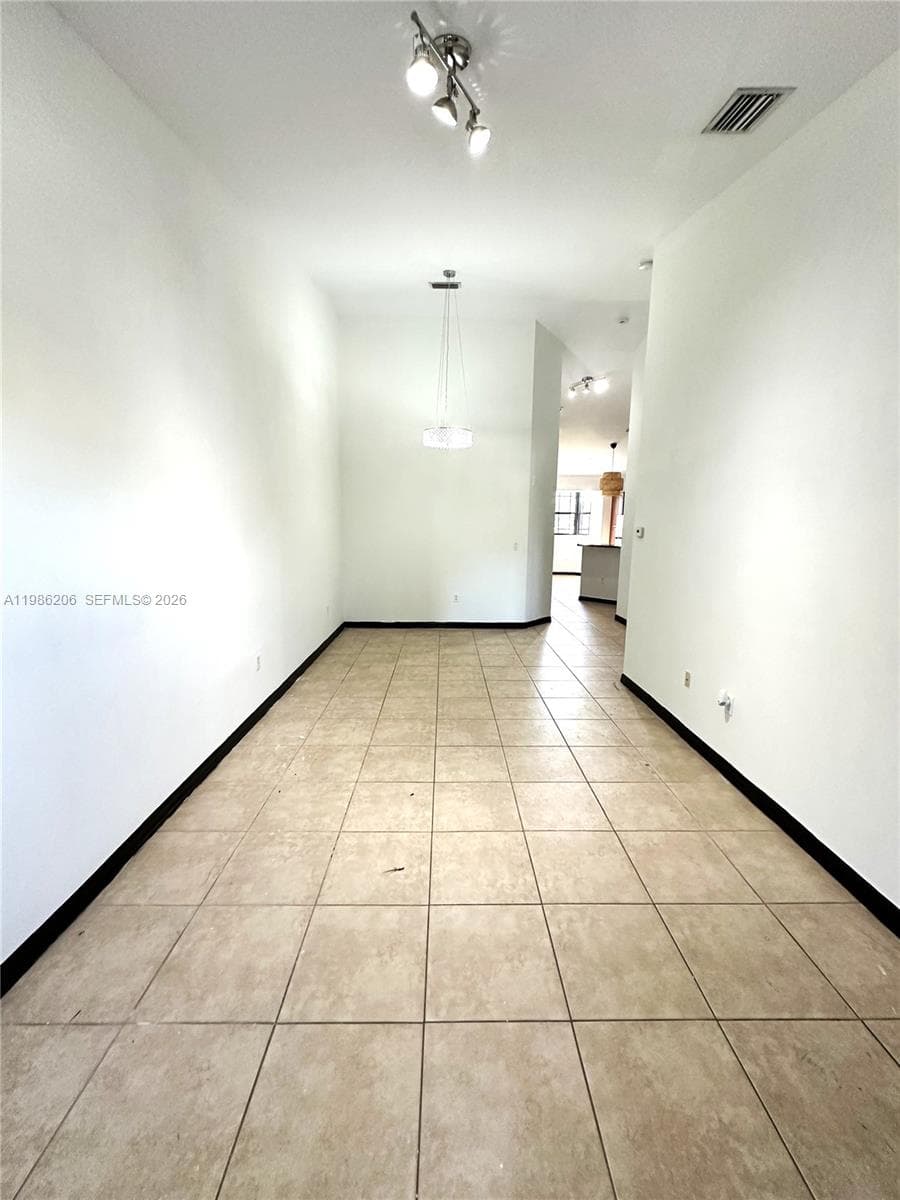 3550 NE 5th St # 202, Homestead FL 33033 — 5
