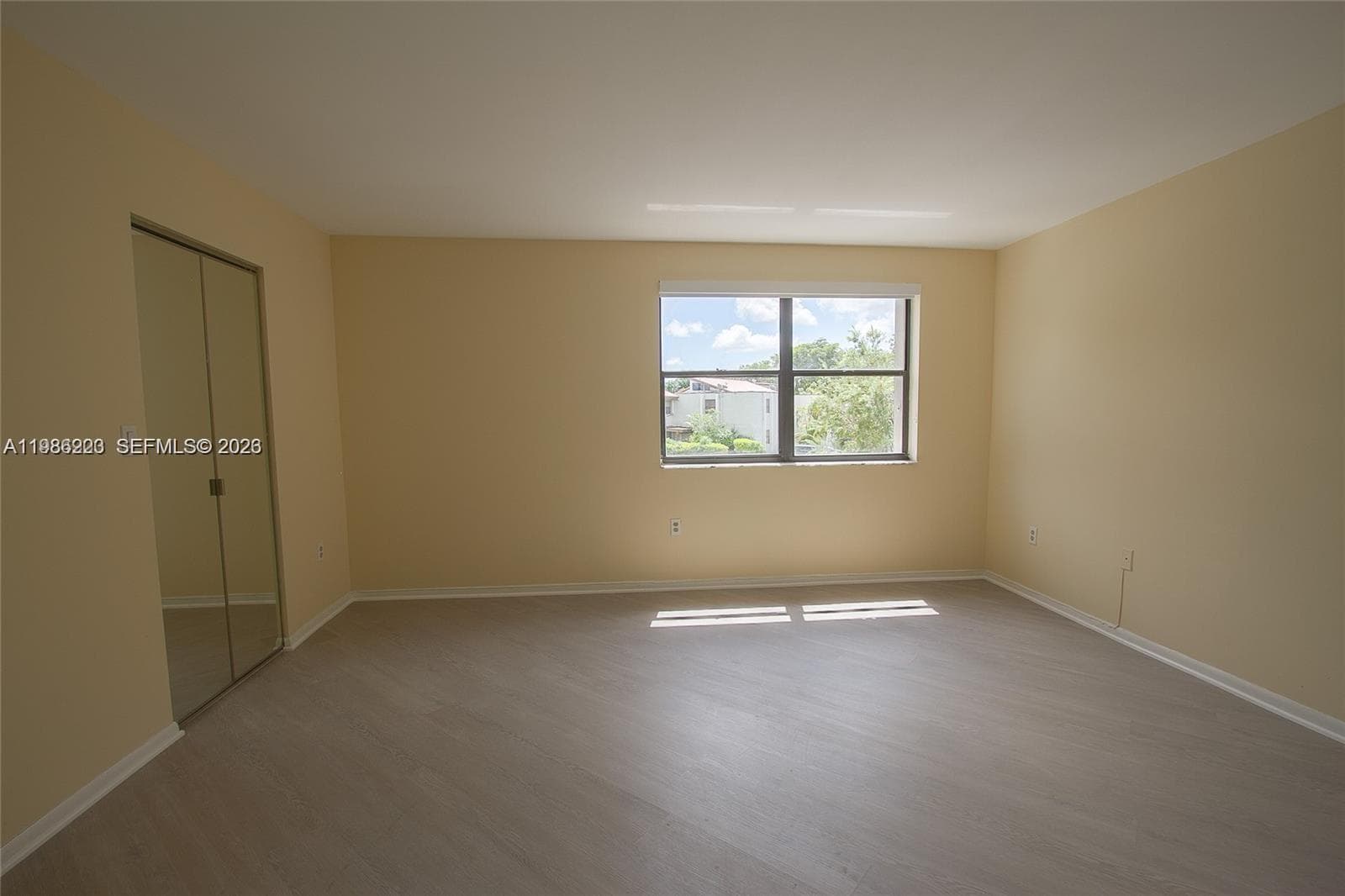 10233 NW 9th St Cir # 1, Miami FL 33172 — 7