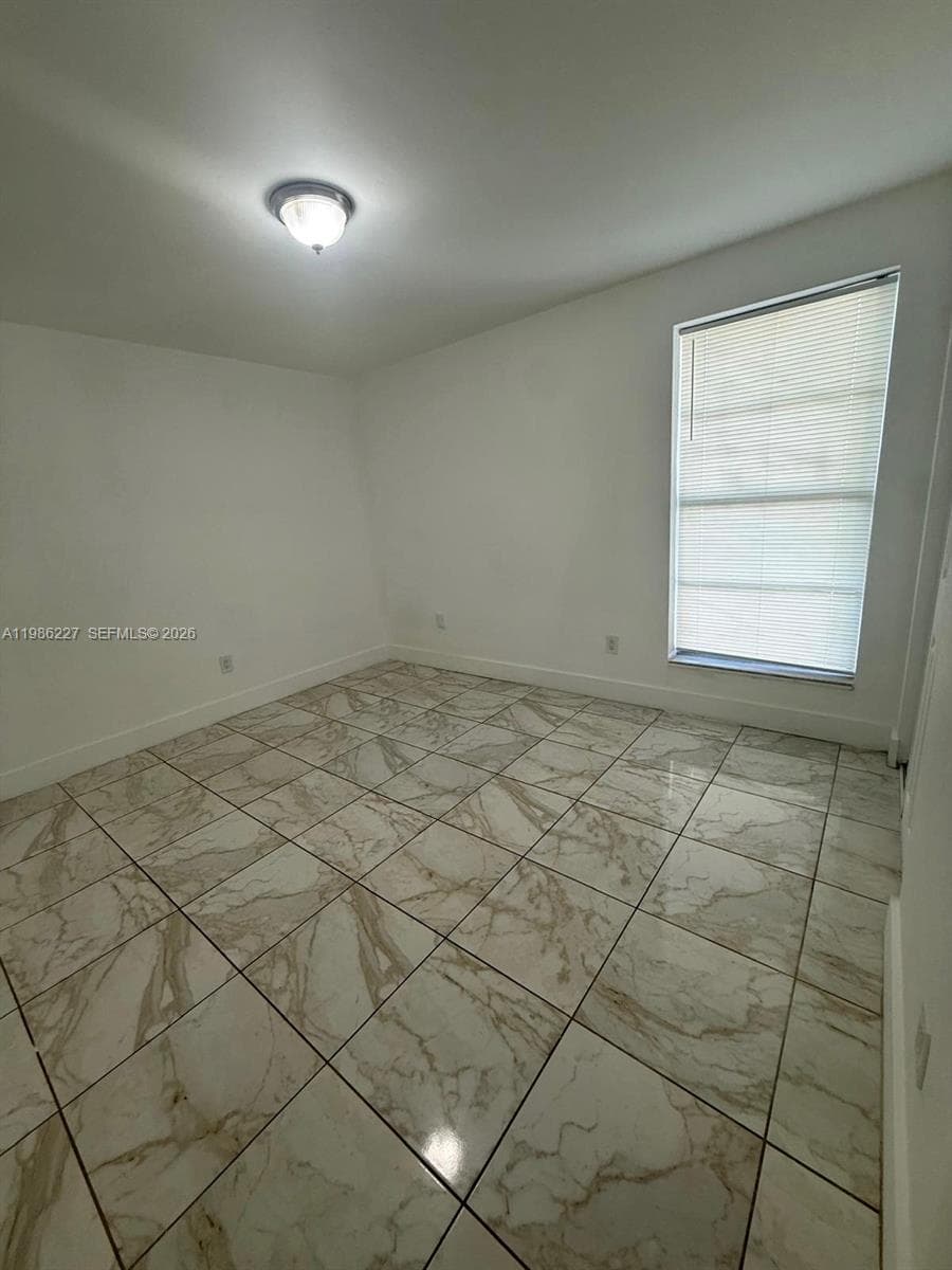 10393 N Kendall Dr # U7, Miami FL 33176 — 11