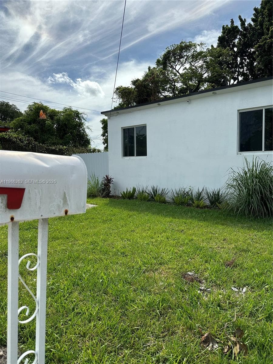 1812 NW 64th St, Miami FL 33147 — 62