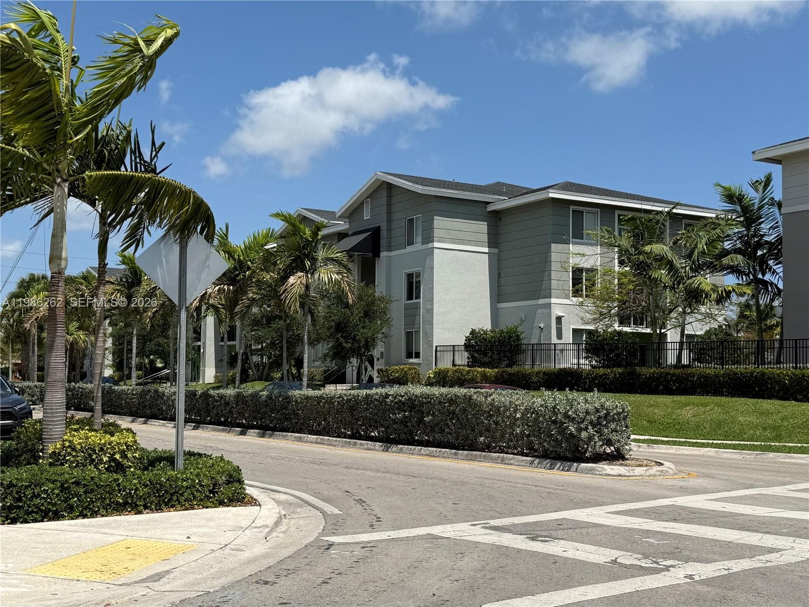1812 NW 64th St, Miami FL 33147 — 23