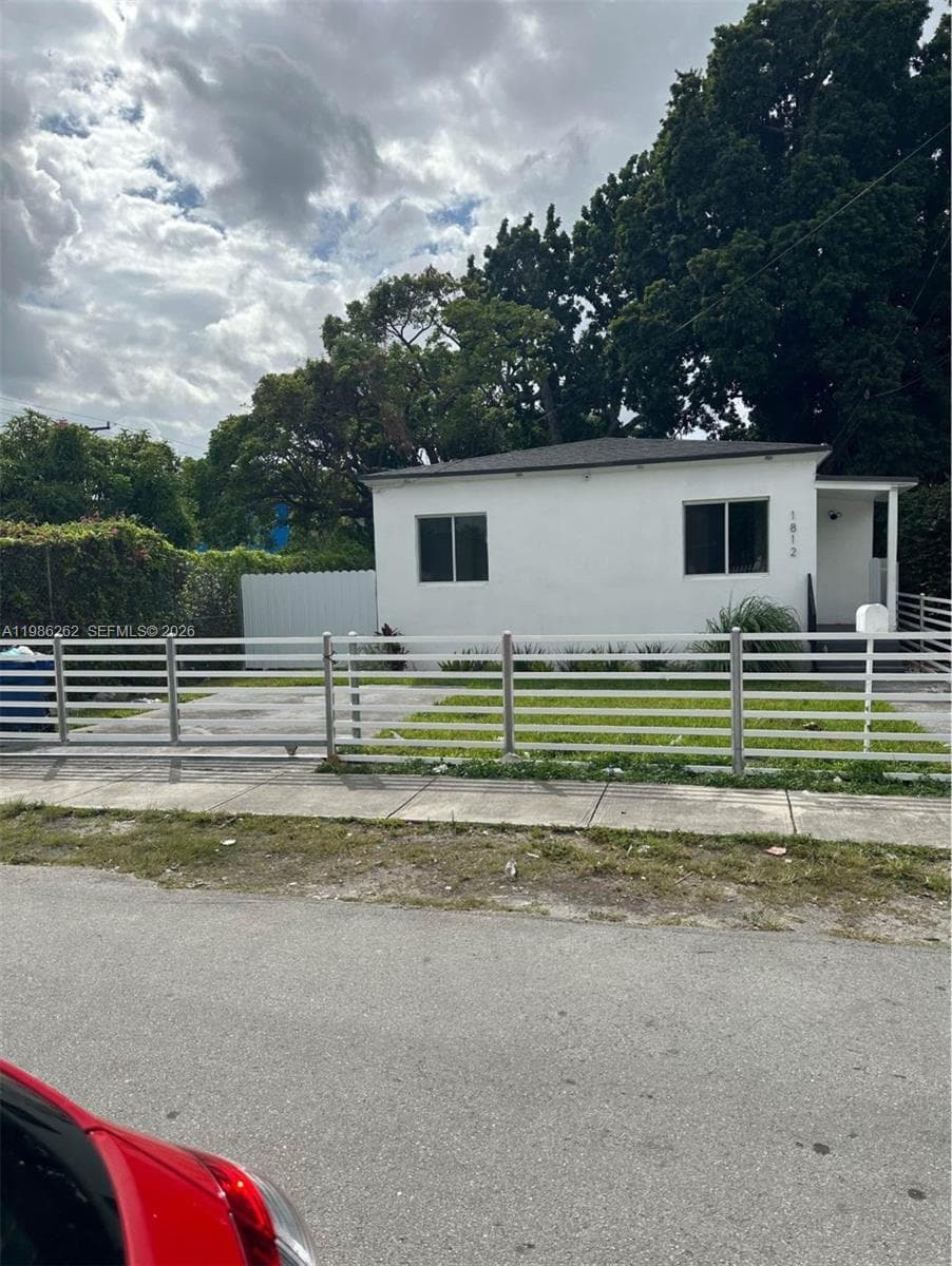 1812 NW 64th St, Miami FL 33147 — 34